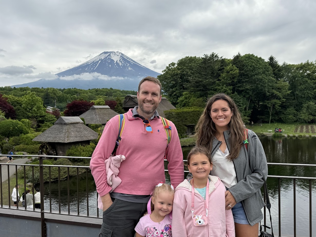 Family at Oshino Hakkai
